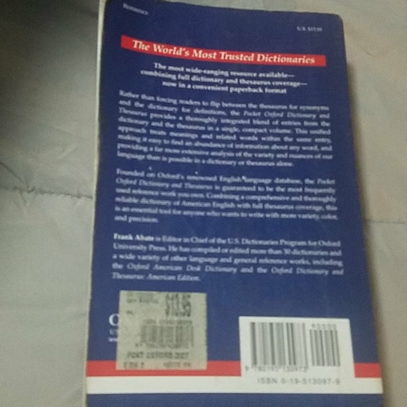 Preowned Oxford pocket dictionary and thesaurus - Picture 3 of 6